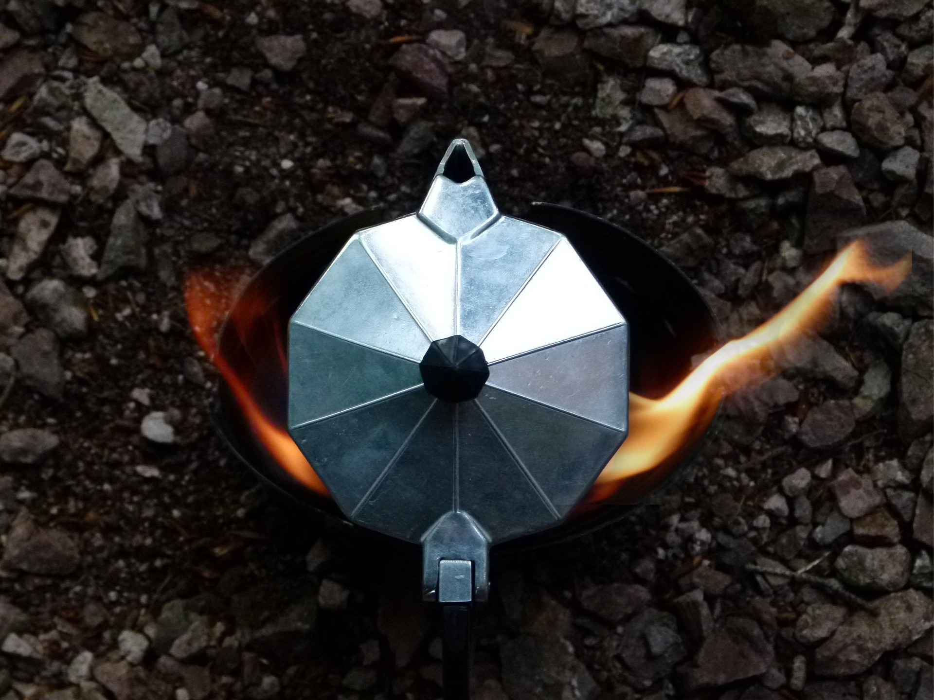 Kaffee kochen mit dem Bushbox XL Profi-Set