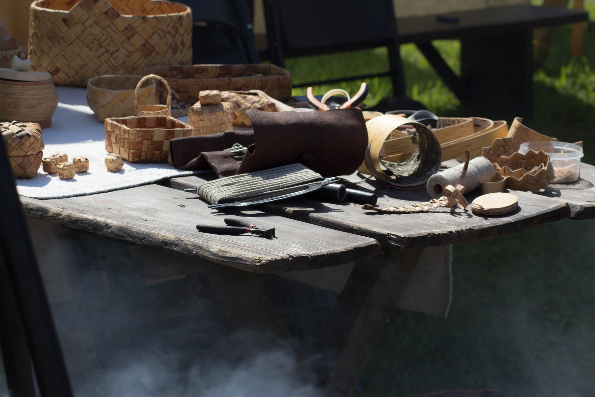 Bushcrafting mit Birkenrinde